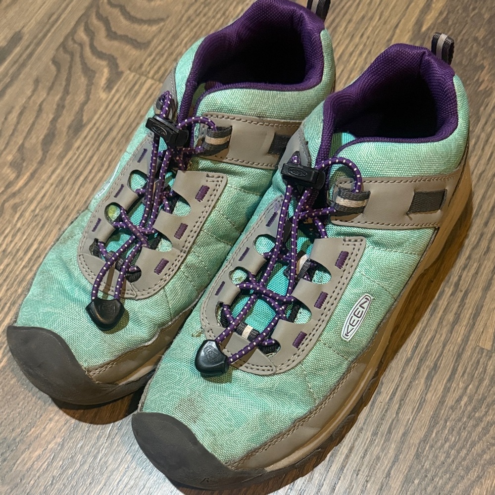 Keen Girls Waterproof Mint and Purple Hiking Shoes